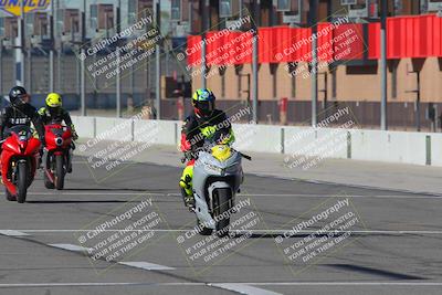 media/Nov-26-2022-Fastrack Riders (Sat) [[b001e85eef]]/Level 1/Session 1 Front Straight/